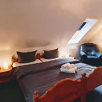 Haushaelfte-poppenspaeler