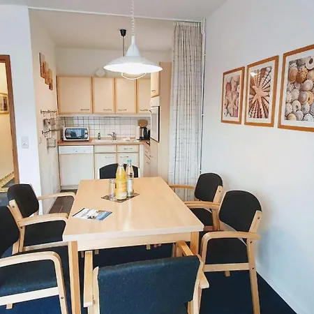 Holiday home Haushaelfte-poppenspaeler Sankt Peter-Ording