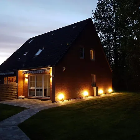 Holiday home Haushaelfte-poppenspaeler Sankt Peter-Ording