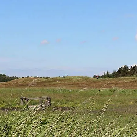 Haushaelfte-poppenspaeler * Sankt Peter-Ording